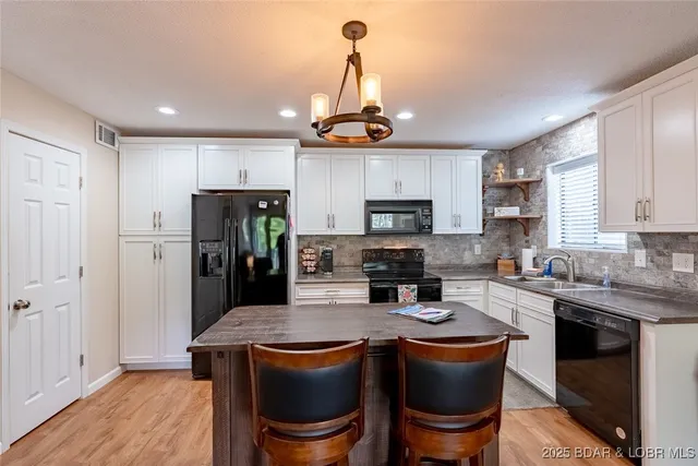 $250,000 | 149 Southwood Shores Place, Unit 1A, Lake Ozark, MO 65049