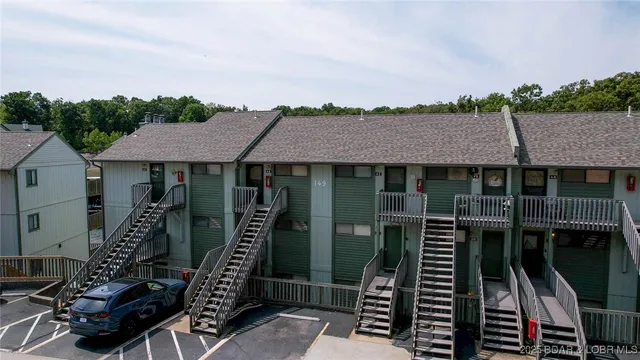 $250,000 | 149 Southwood Shores Place, Unit 1A, Lake Ozark, MO 65049