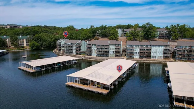 $250,000 | 149 Southwood Shores Place, Unit 1A, Lake Ozark, MO 65049