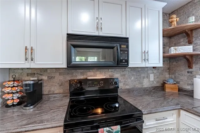 $250,000 | 149 Southwood Shores Place, Unit 1A, Lake Ozark, MO 65049