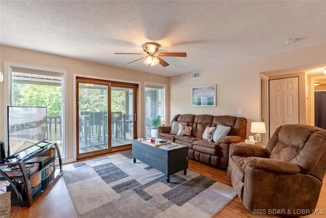 $250,000 | 149 Southwood Shores Place, Unit 1A, Lake Ozark, MO 65049