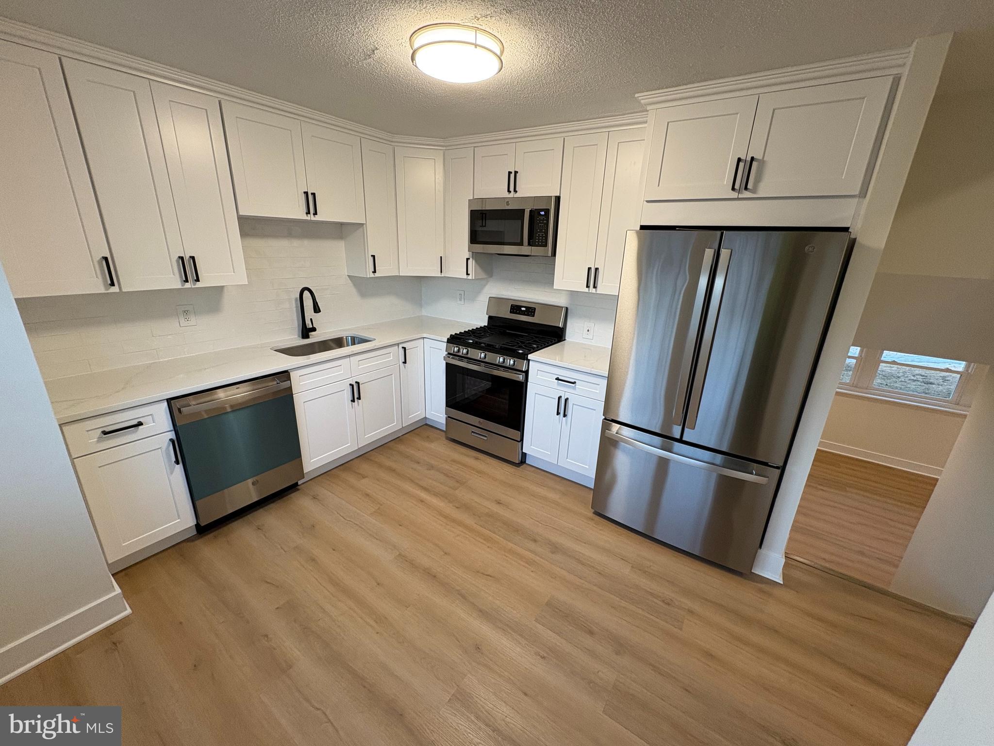 901 Bentley Road Lindenwold, NJ 08021 - Photo 4 of 24 Gallery Image 4