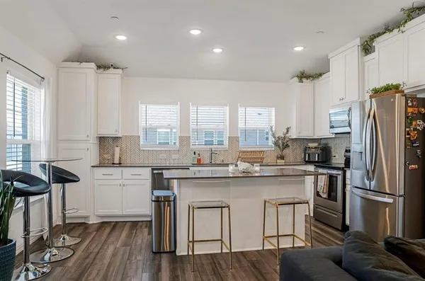 $2,450 | 5114 Springlake Parkway, Haltom City, TX 76117