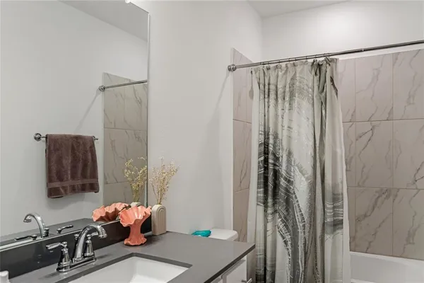 $2,450 | 5114 Springlake Parkway, Haltom City, TX 76117