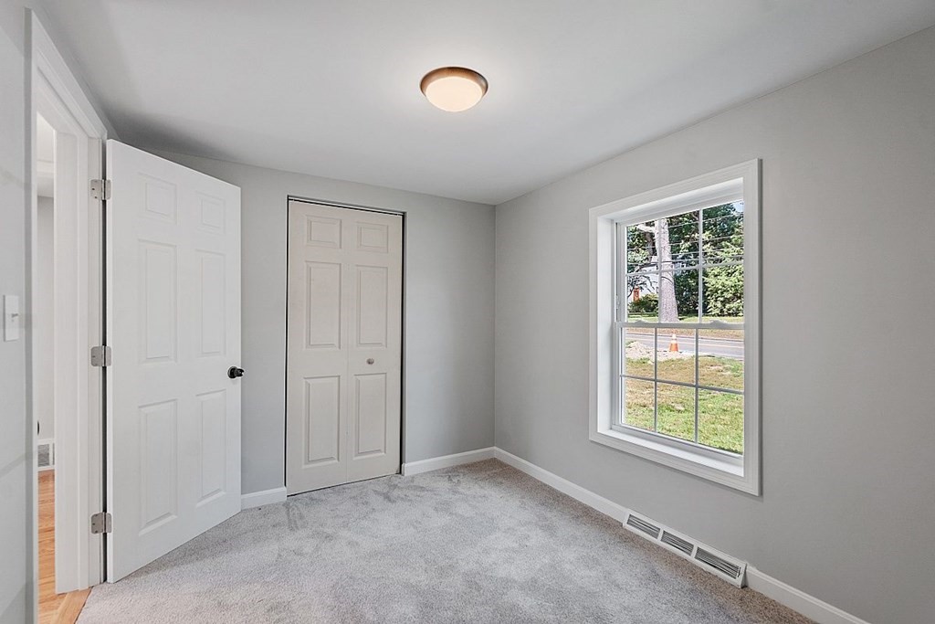 24 Groton School Road Ayer, MA 01432 - Photo 15 of 28