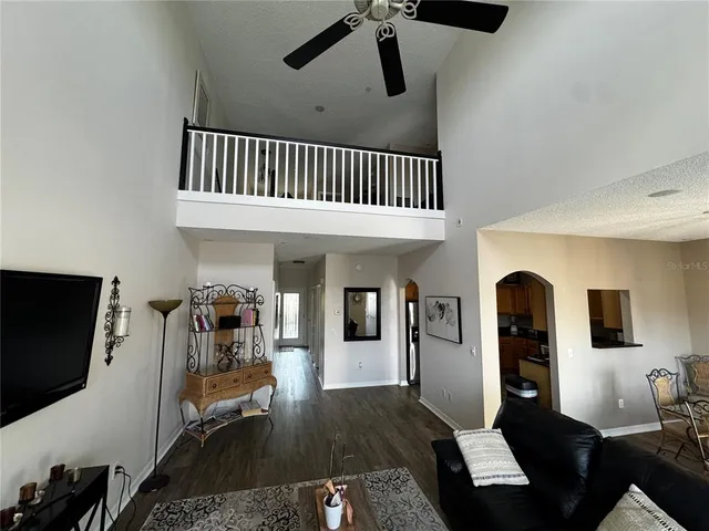 $2,000 | 1233 Ave De Las Casas, Lady Lake, FL 32159