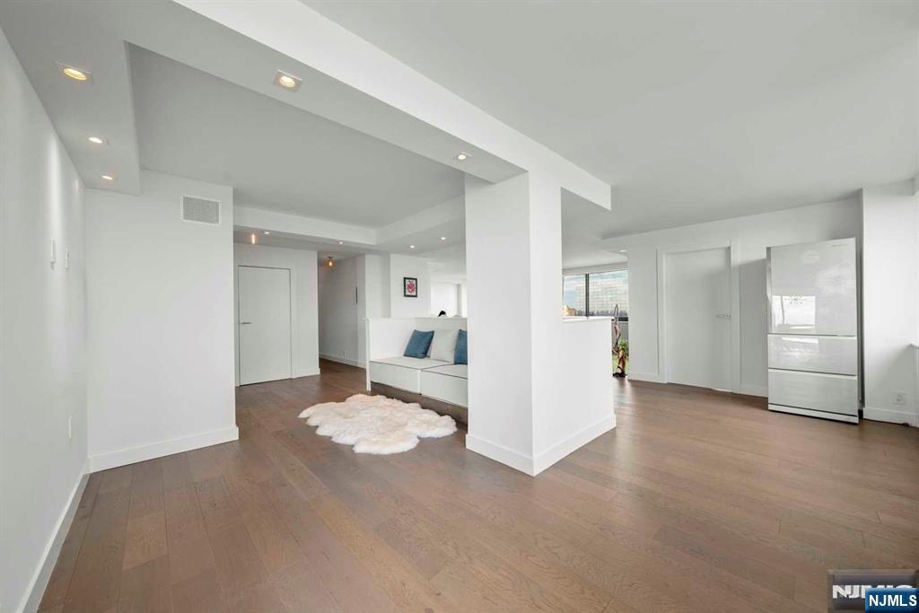 200 Old Palisade Road, Unit 23B Fort Lee, NJ 07024 - Photo 16 of 29