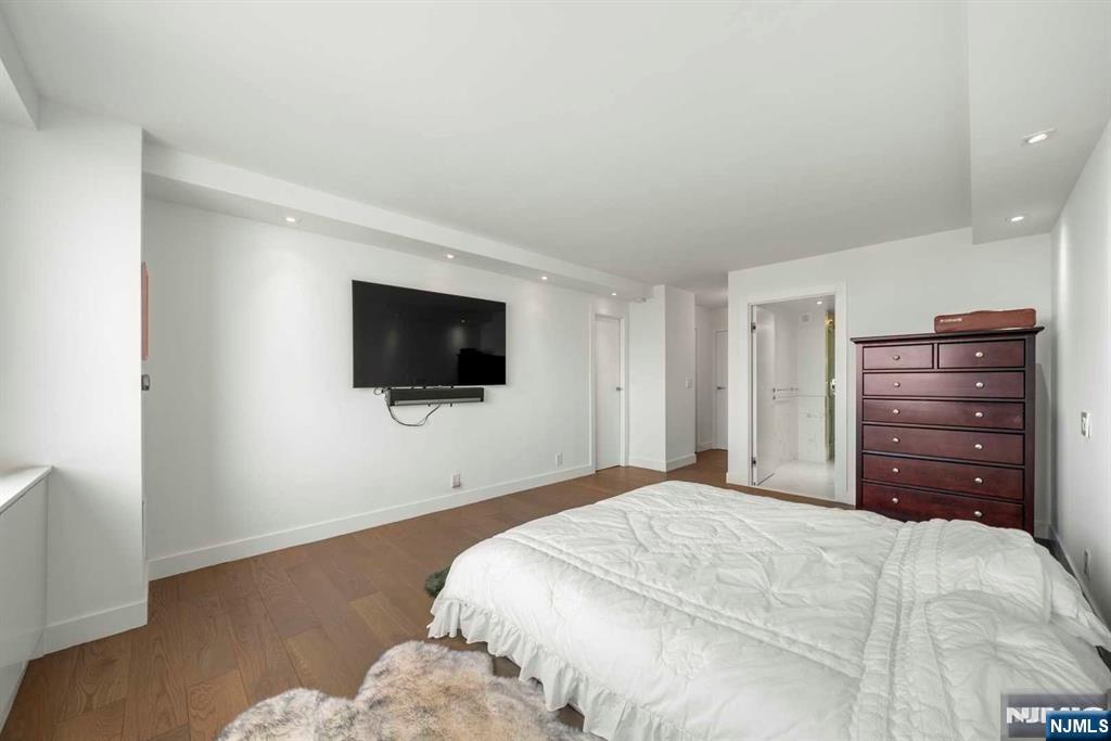 200 Old Palisade Road, Unit 23B Fort Lee, NJ 07024 - Photo 20 of 29