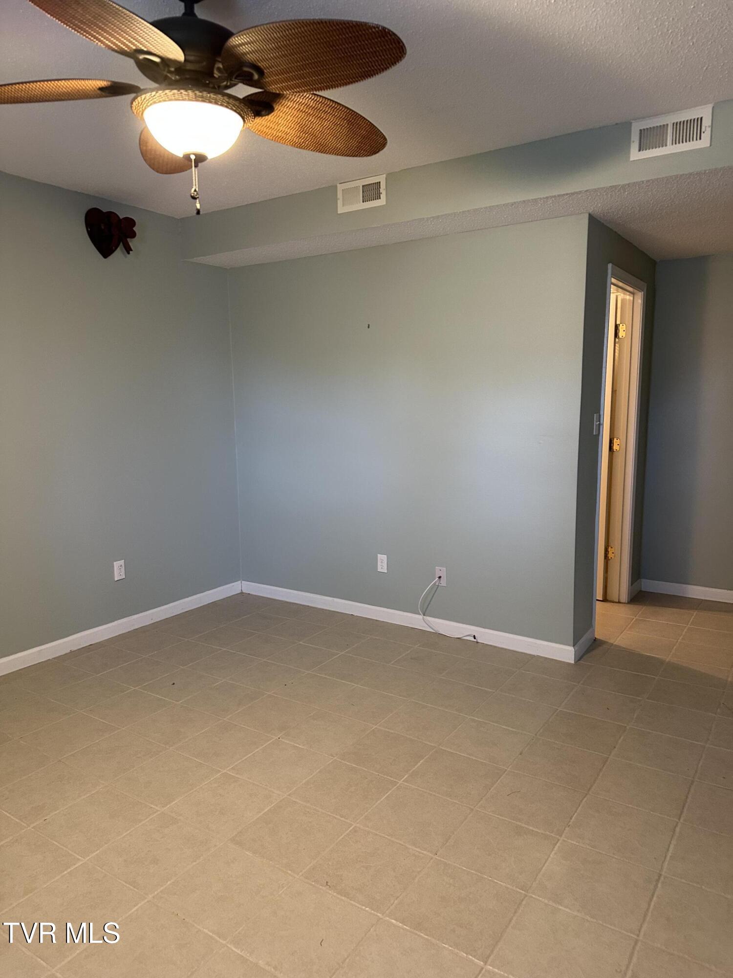 230 Mockingbird Place Jonesborough, TN 37659 - Photo 47 of 55 52