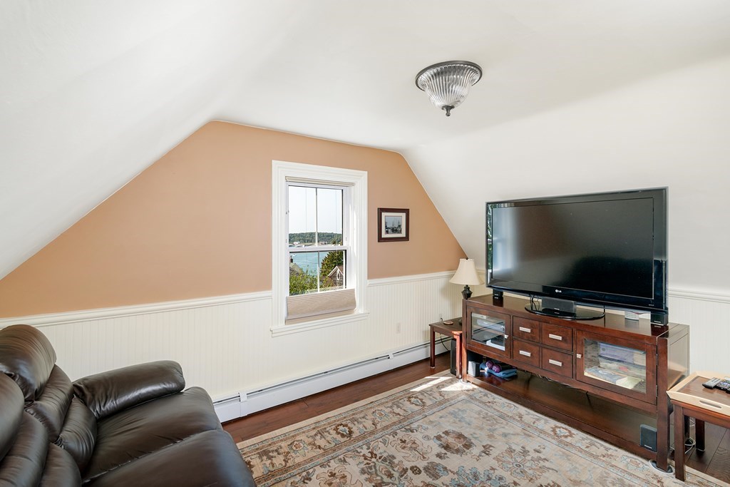 39 Western Avenue Hull, MA 02045 - Photo 21 of 32