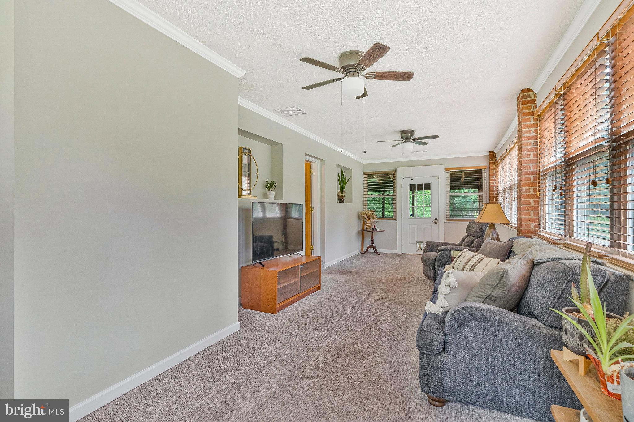 29 Cedar Drive Sterling, VA 20164 - Photo 25 of 44