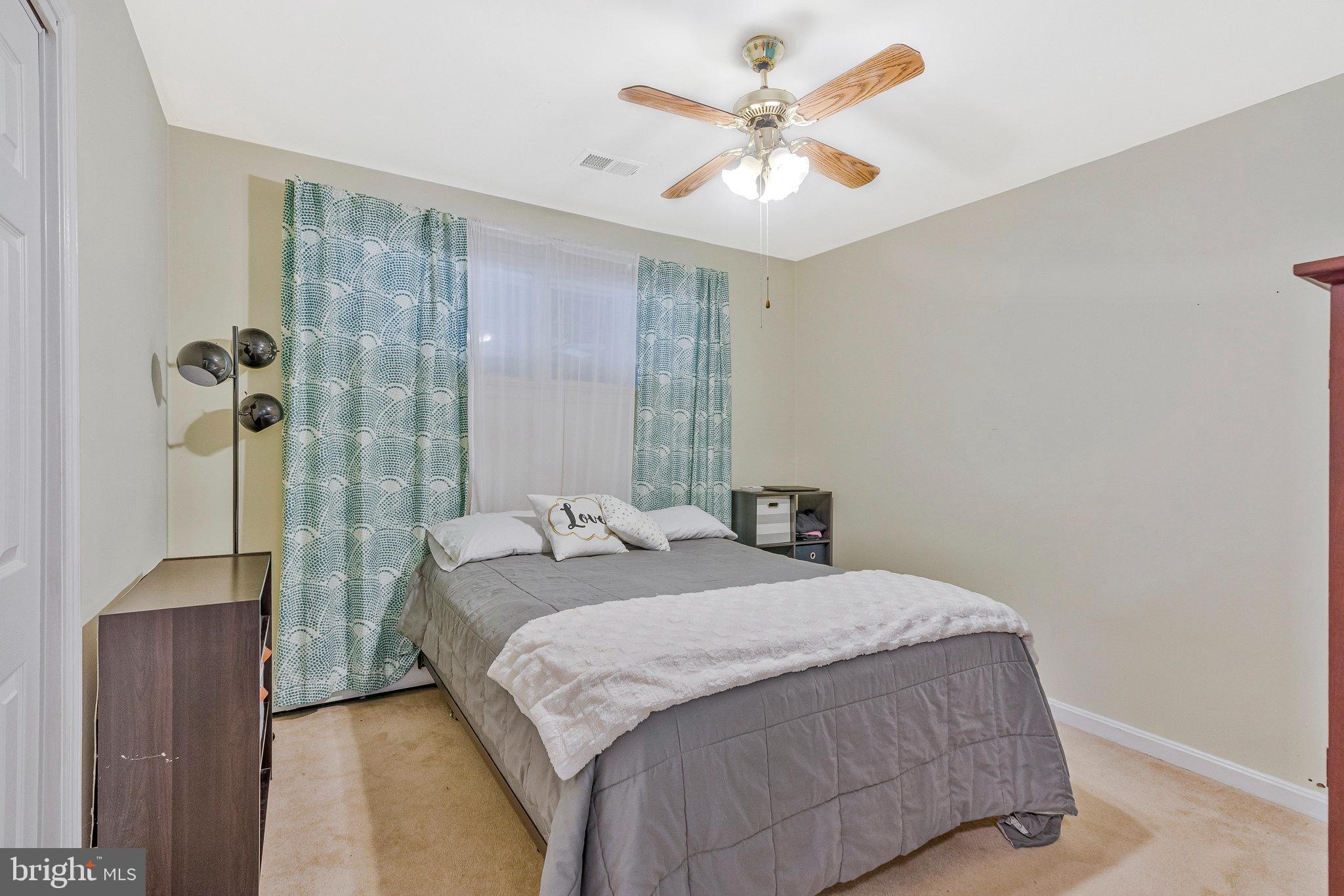 29 Cedar Drive Sterling, VA 20164 - Photo 27 of 44