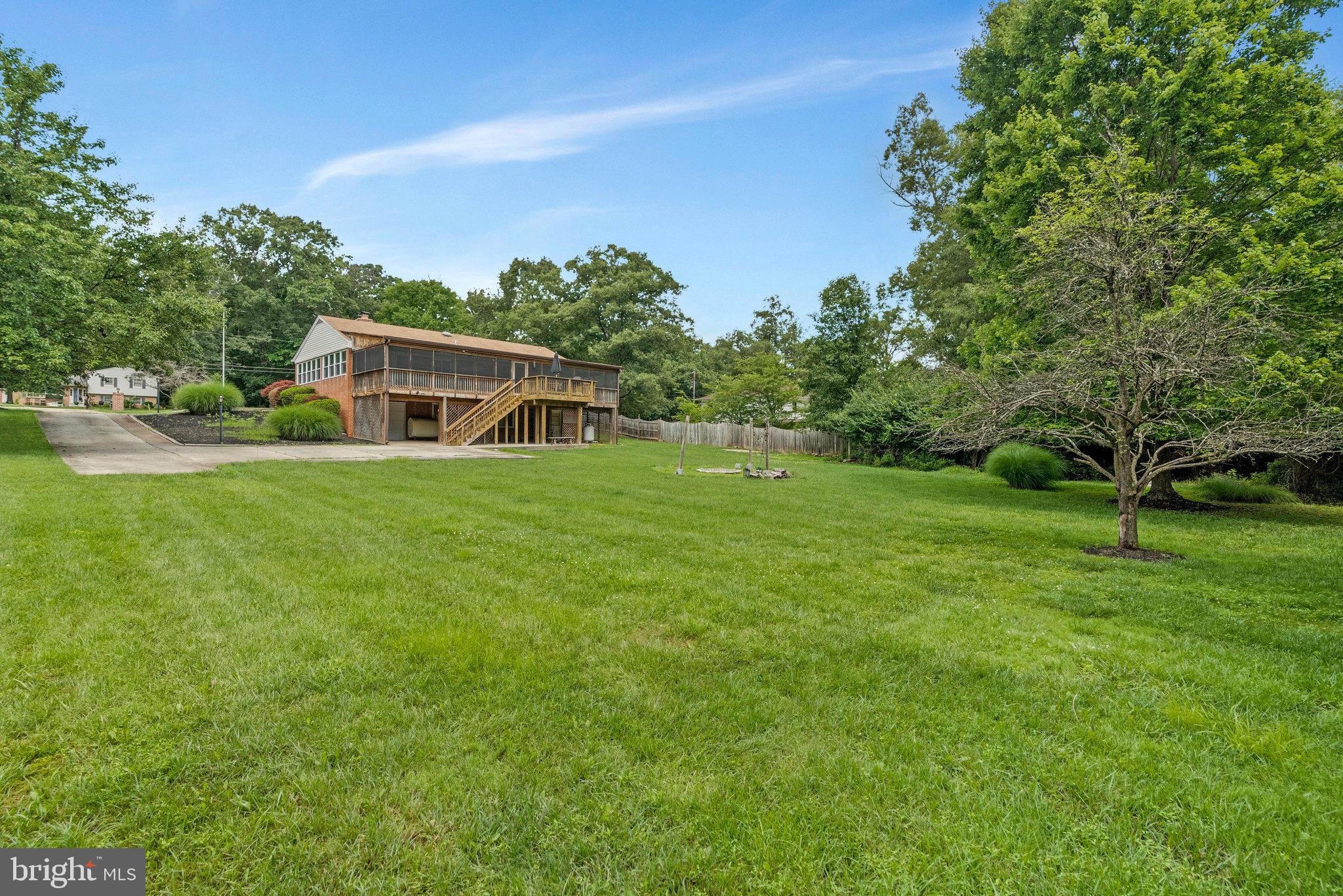 29 Cedar Drive Sterling, VA 20164 - Photo 6 of 44