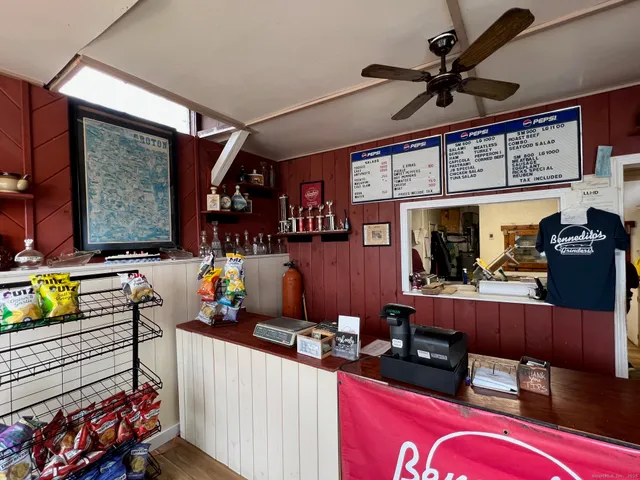 $650,000 | 231 Poquonnock Road, Groton, CT 06340