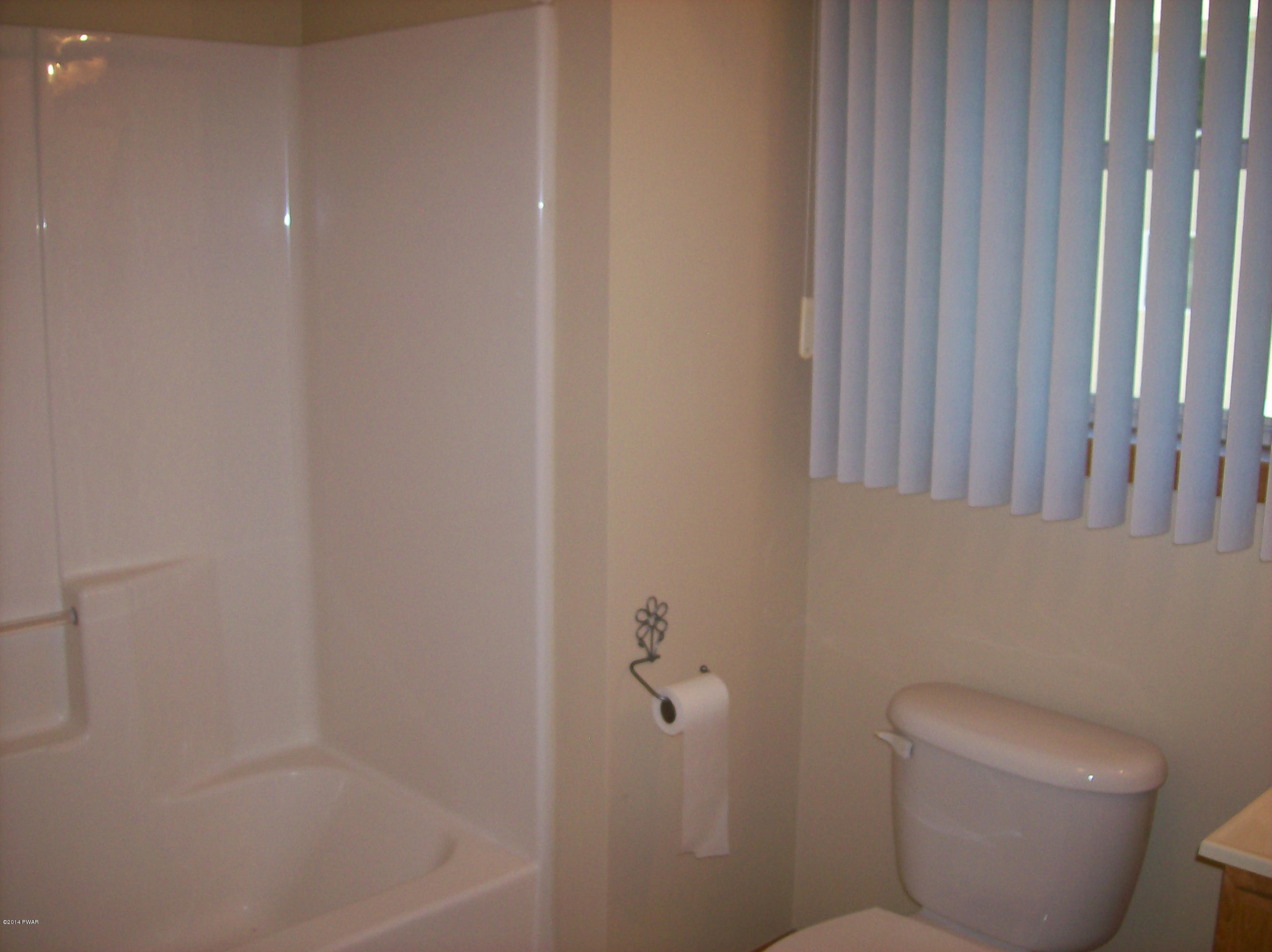 200 Forest Ridge Drive Hawley, PA 18428 - Photo 16 of 32 Gallery Image 16
