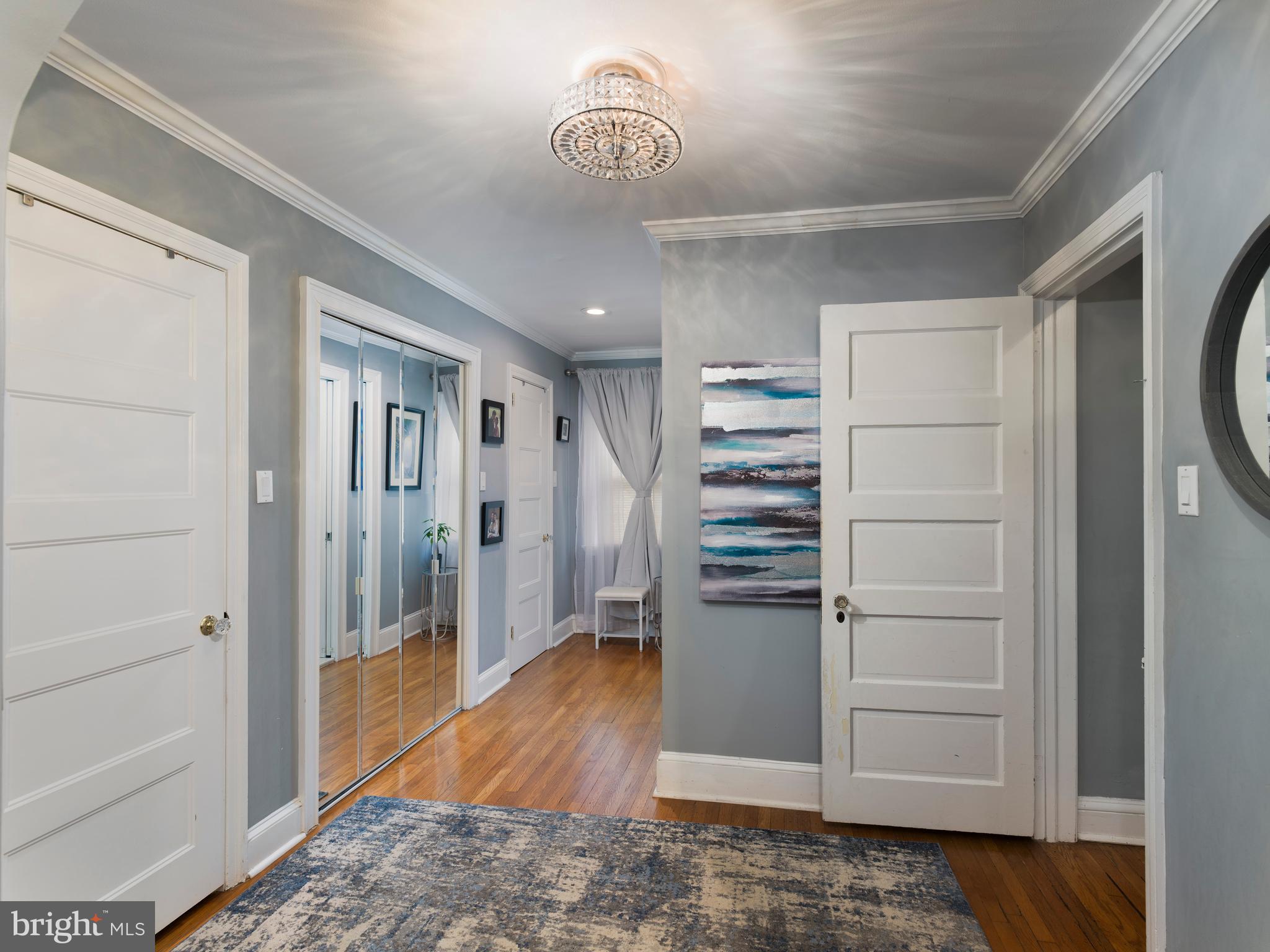 31 Snowden Road Bala Cynwyd, PA 19004 - Photo 18 of 36 Primary Closets