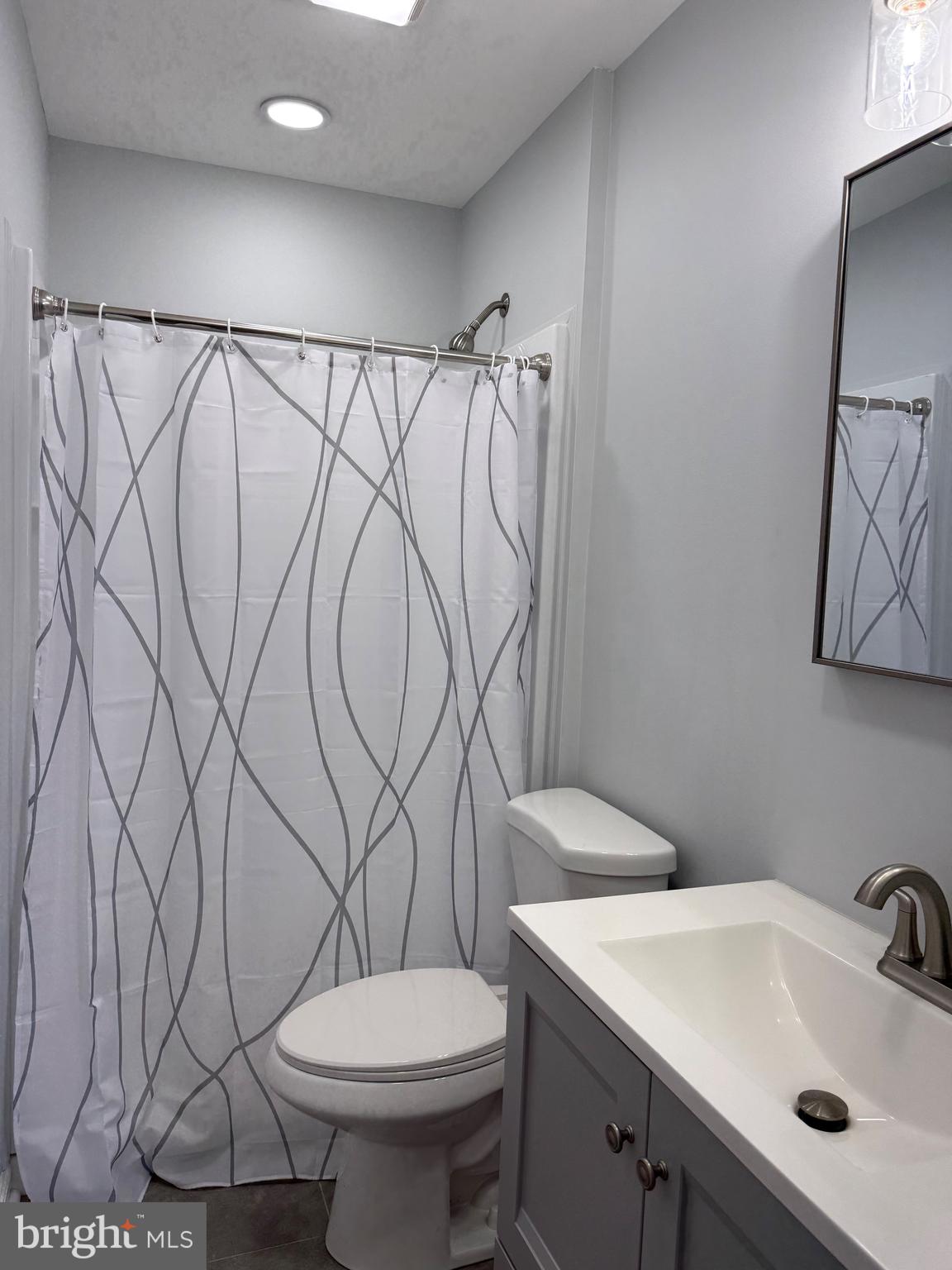 107 Anderson Road Newark, DE 19713 - Photo 7 of 11 a bathroom with a sink and a toilet