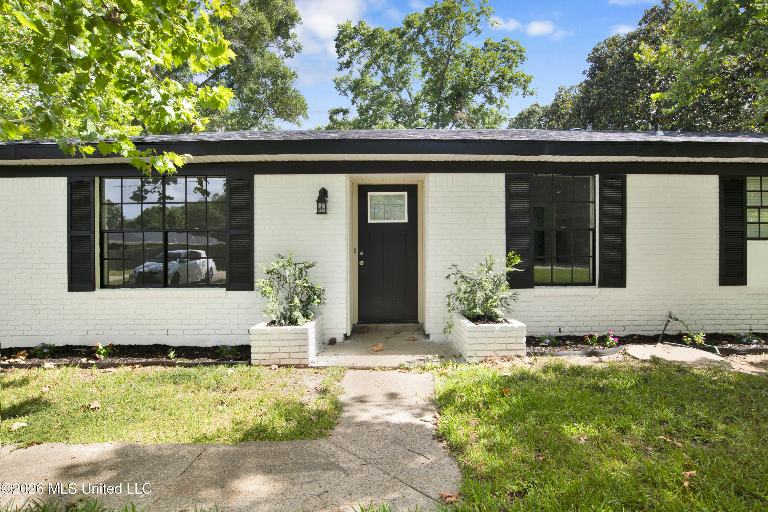 5921 Camp Halls Mill Road Mobile, AL 36619 - Photo 5 of 28 _DSC2084