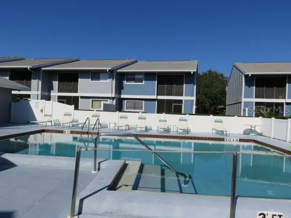 $1,350 | 6033 34th Street West, Unit 111, Bradenton, FL 34210