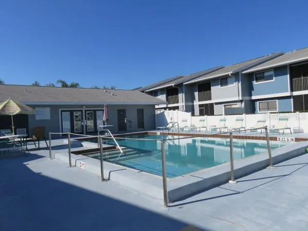 $1,350 | 6033 34th Street West, Unit 111, Bradenton, FL 34210