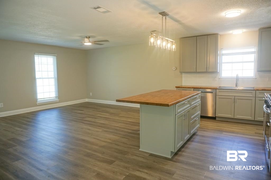 5161 Lancelot Drive Mobile, AL 36619 - Photo 5 of 21