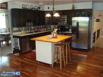 613 Parry Road Cinnaminson, NJ 08077 - Photo 2 of 7