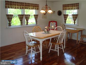 613 Parry Road Cinnaminson, NJ 08077 - Photo 3 of 7