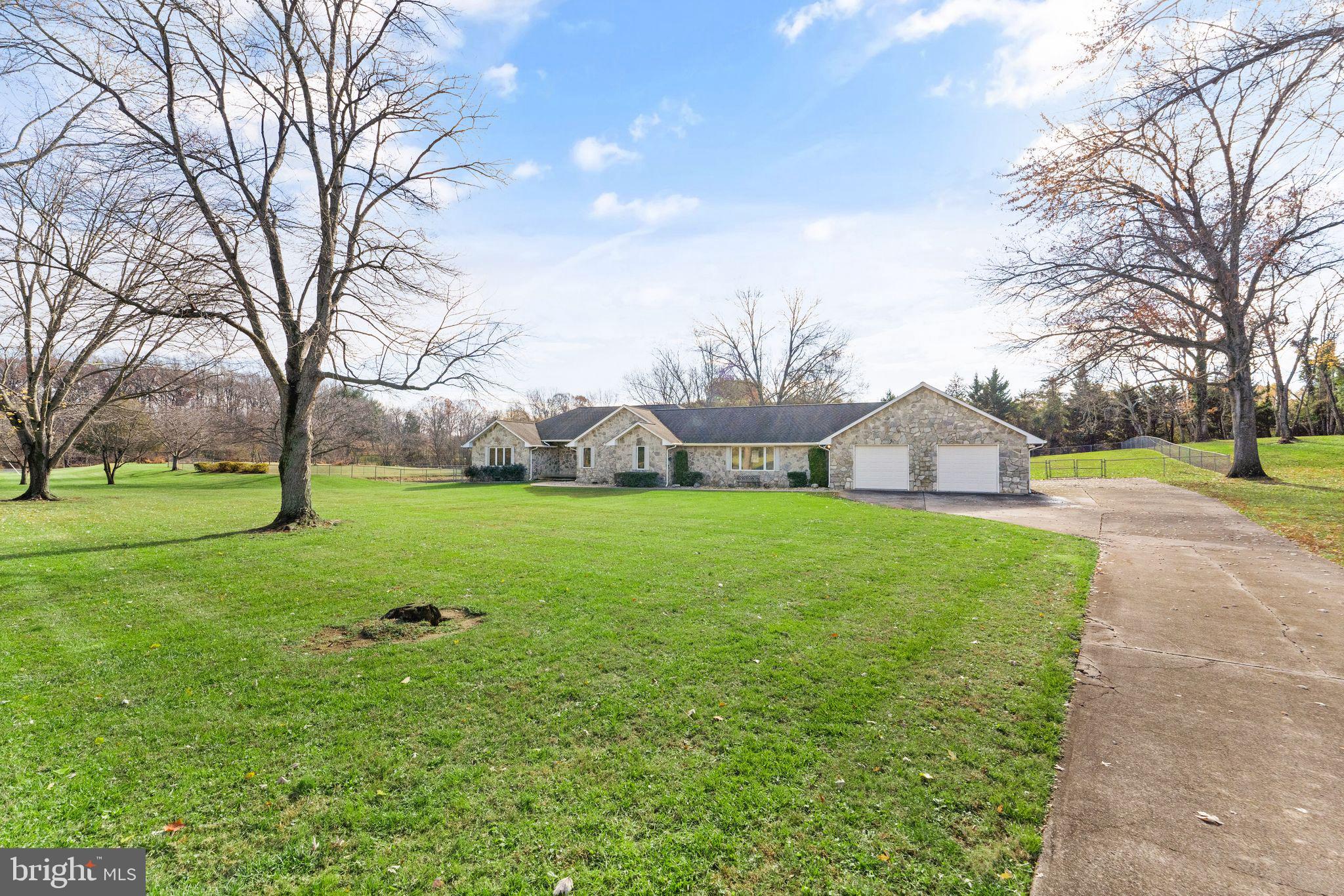 7905 Guy Drive Manassas, VA 20111 - Photo 6 of 78 Beautiful custom all stone rambler
