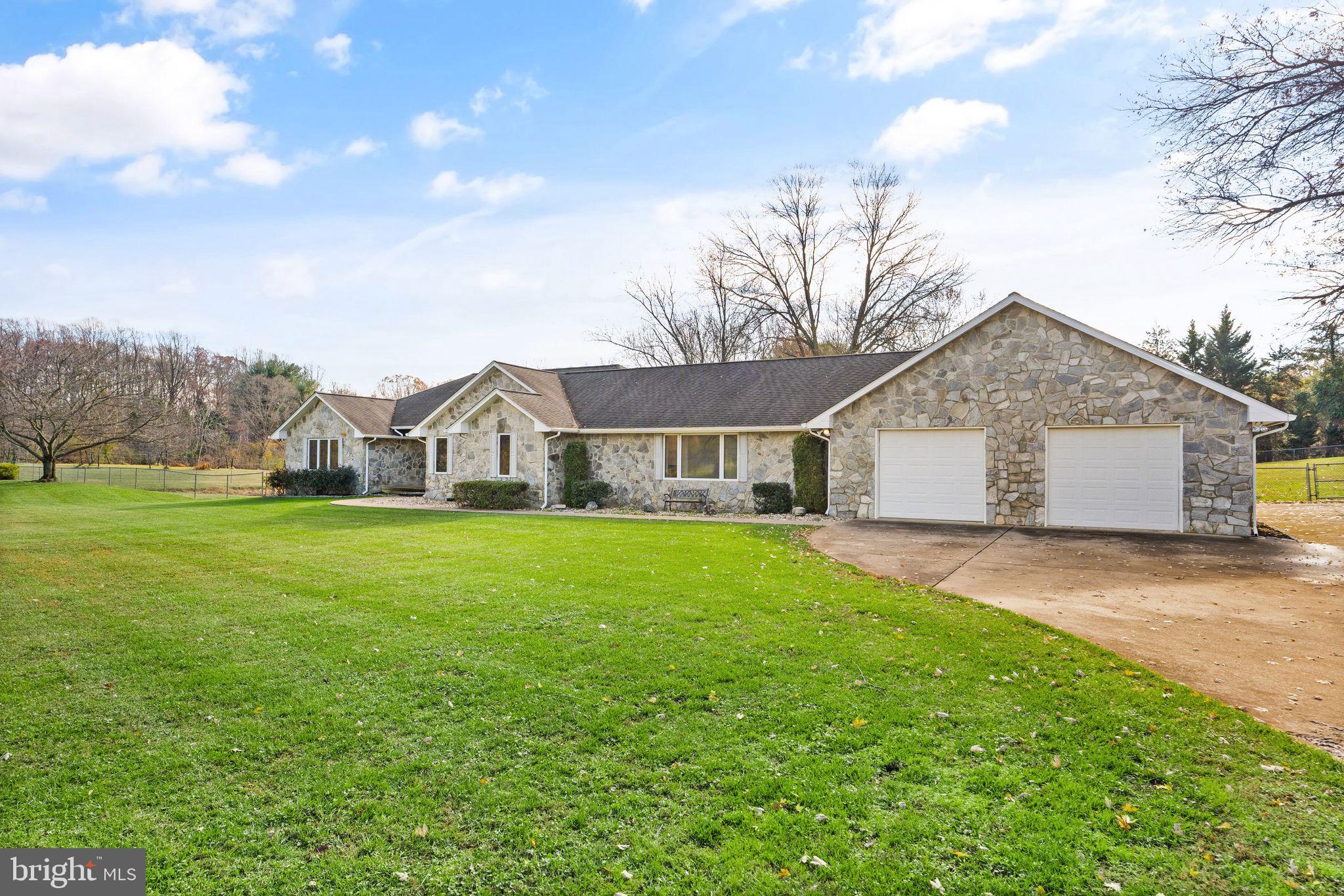 7905 Guy Drive Manassas, VA 20111 - Photo 7 of 78 Beautiful custom all stone rambler