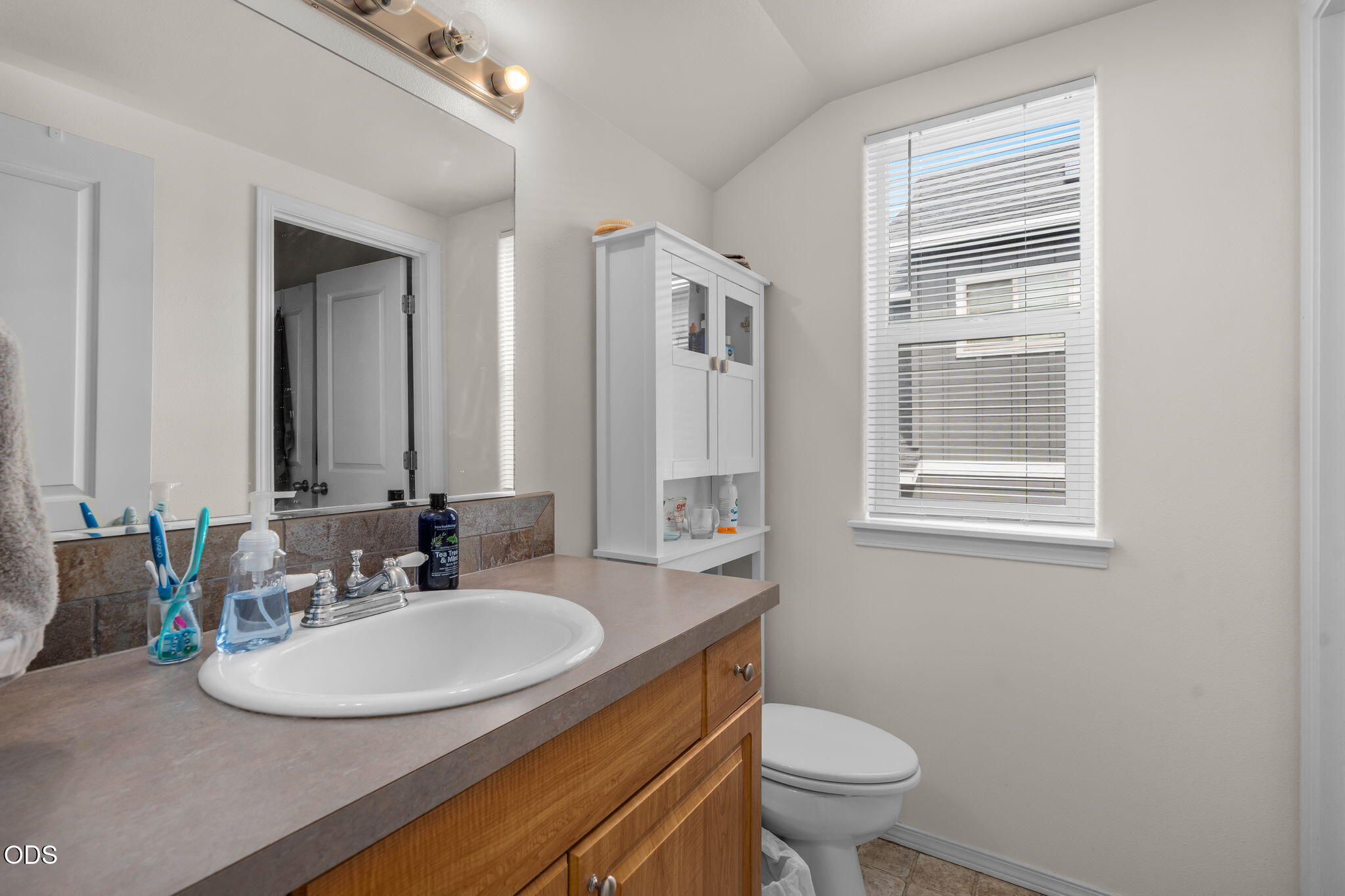 363 Southwest Garfield Avenue Bend, OR 97702 - Photo 14 of 24