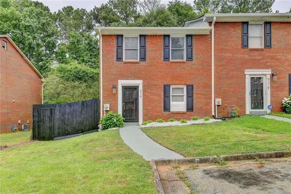$1,400 | 979 Park Gate Place, Stone Mountain, GA 30083