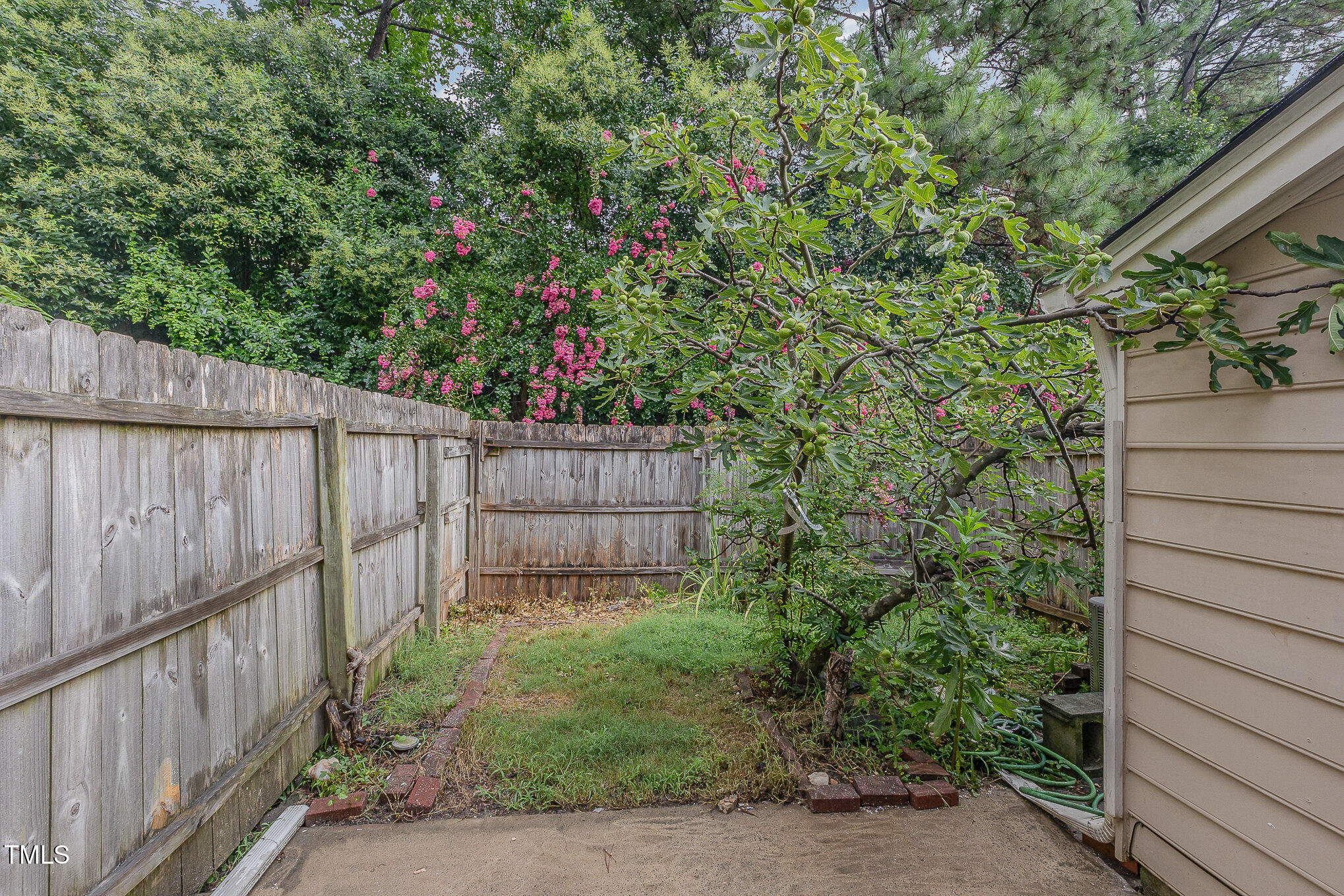 2109 Alpine Road Durham, NC 27707 - Photo 13 of 17 014_cj4a5620-edit_429