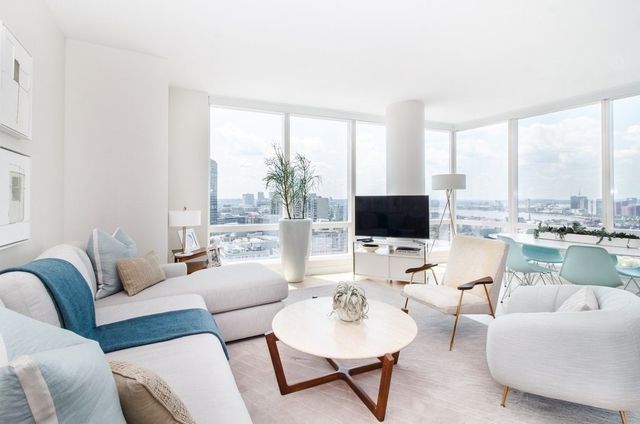$3,200,000 | 1 Franklin Street, Unit 2503, Boston, MA 02110