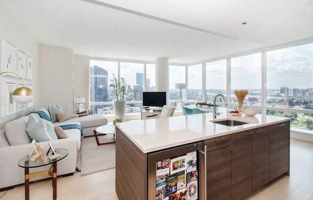 $3,200,000 | 1 Franklin Street, Unit 2503, Boston, MA 02110