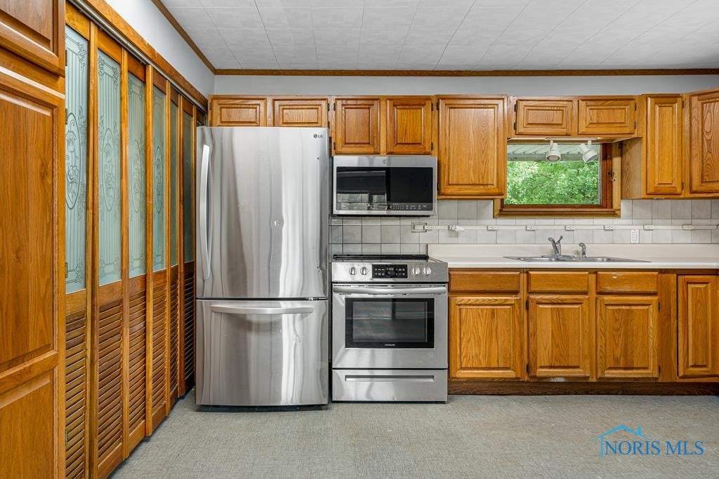 1108 Westgate Road Toledo, OH 43615 - Photo 9 of 33 Gallery Image 9