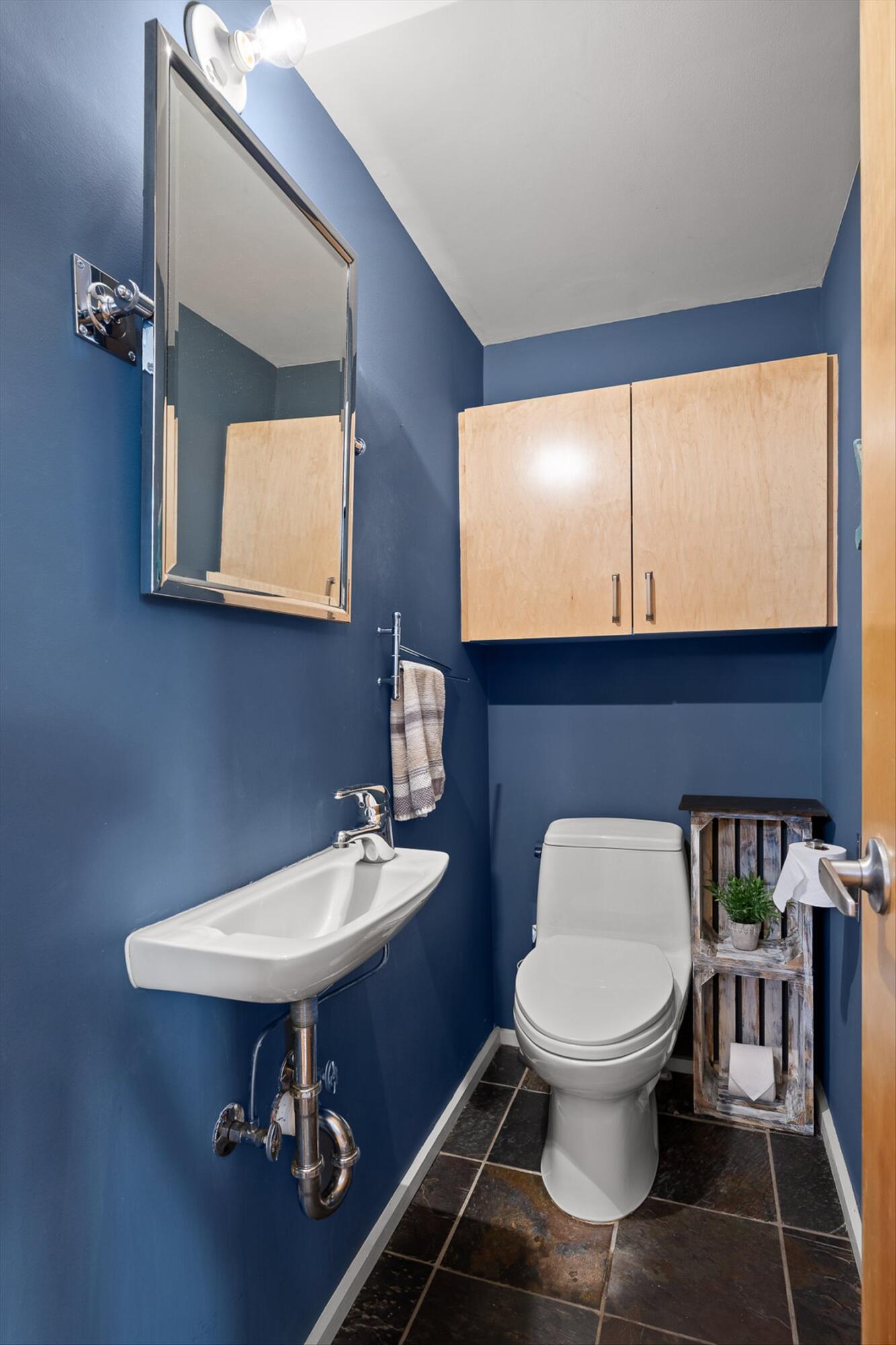 244 West 18th Street Chattanooga, TN 37408 - Photo 18 of 46 Half Bath