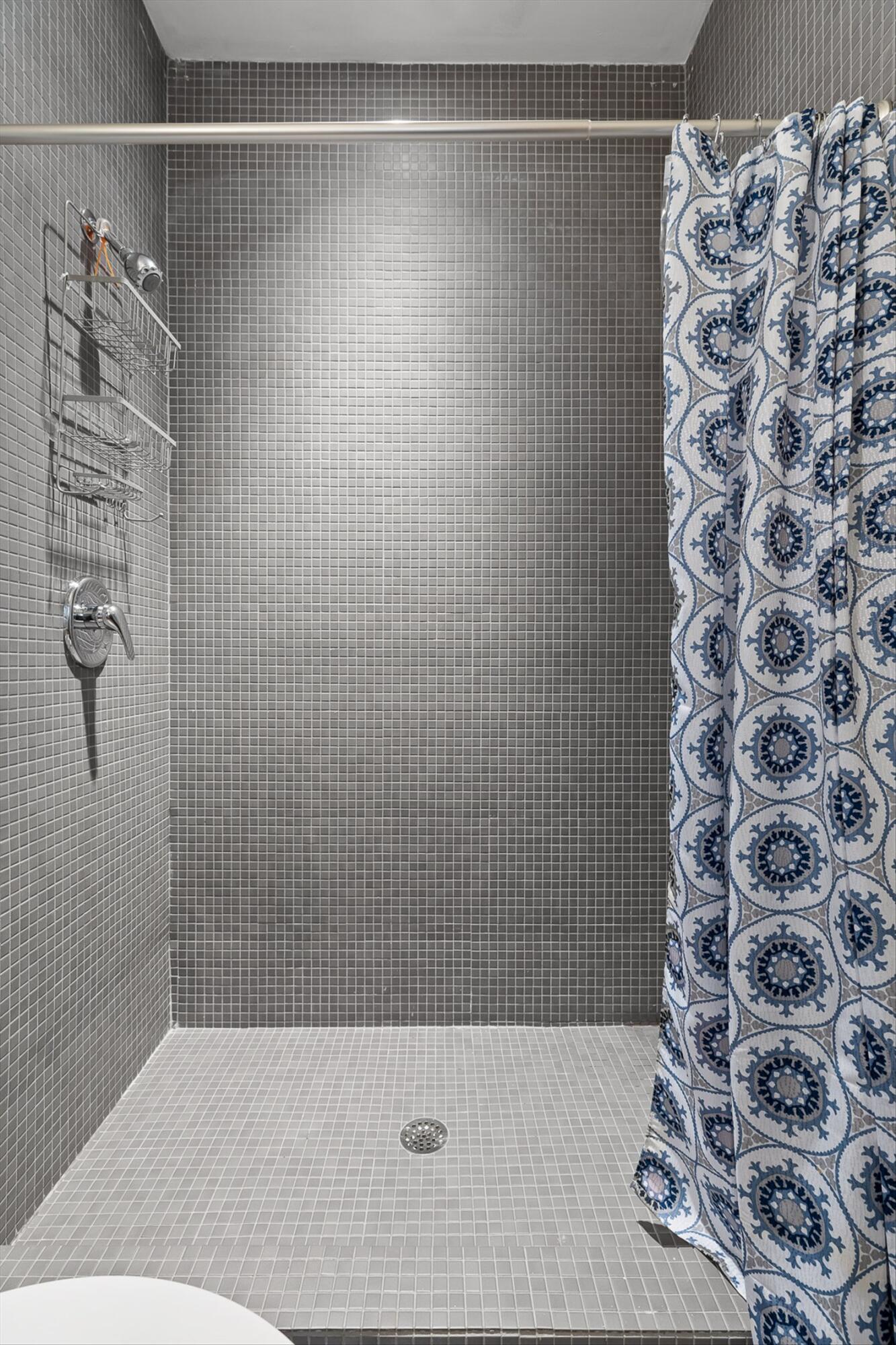 244 West 18th Street Chattanooga, TN 37408 - Photo 27 of 46 bathroom