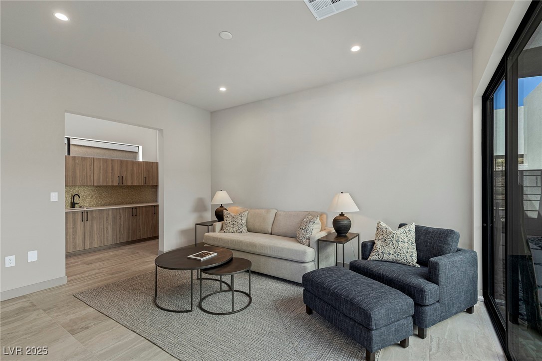29 Falling Ridge Lane Henderson, NV 89011 - Photo 22 of 87 Gallery Image 22