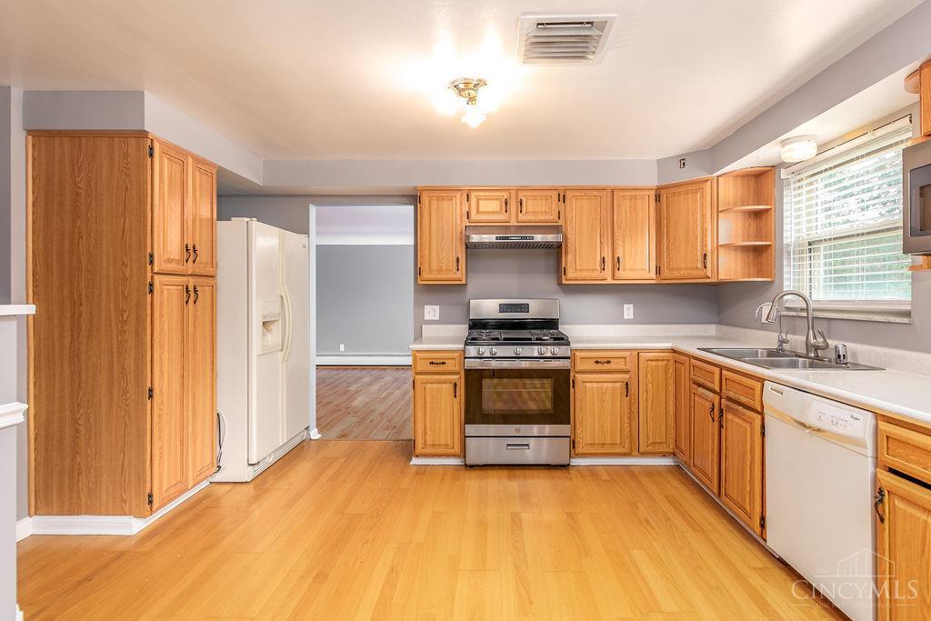 3419 Rocker Drive Cincinnati, OH 45239 - Photo 12 of 44