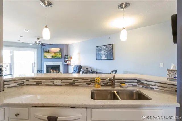 $314,999 | 222 Park Pl Lane, Unit 2A, Kaiser, MO 65047