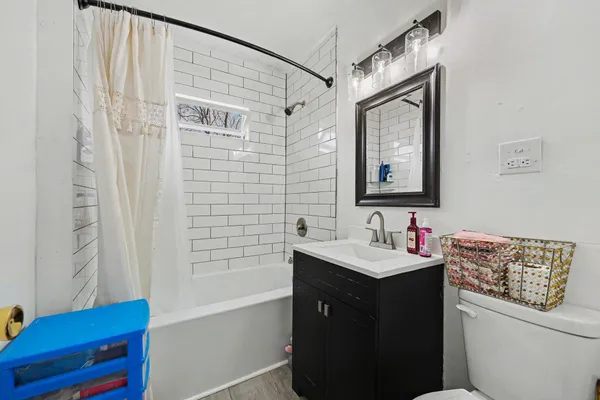 $250,000 | 102 Tyrrell Street, Clinton, MI 49236