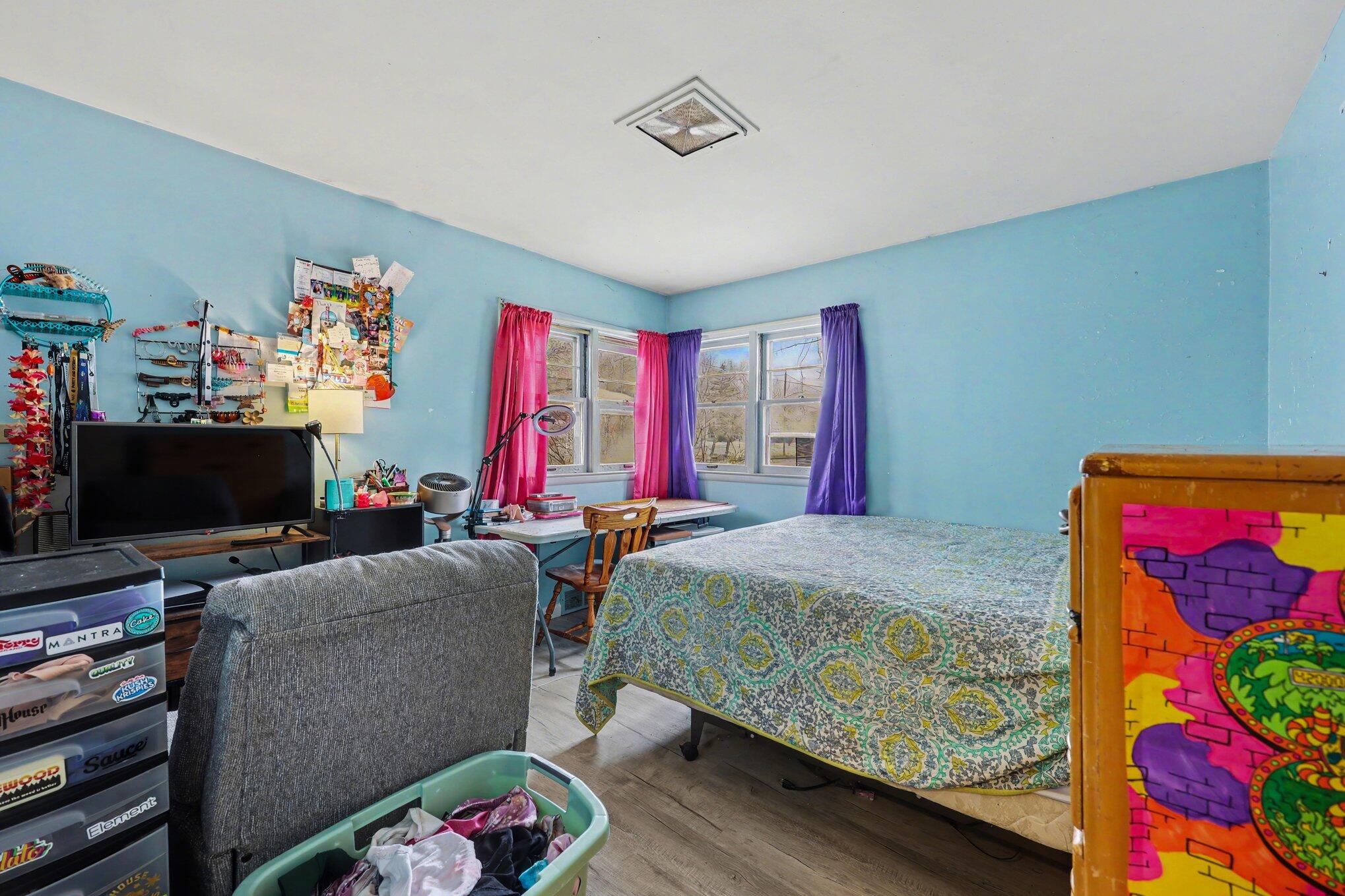 102 Tyrrell Street Clinton, MI 49236 - Photo 10 of 16 010_file_3443