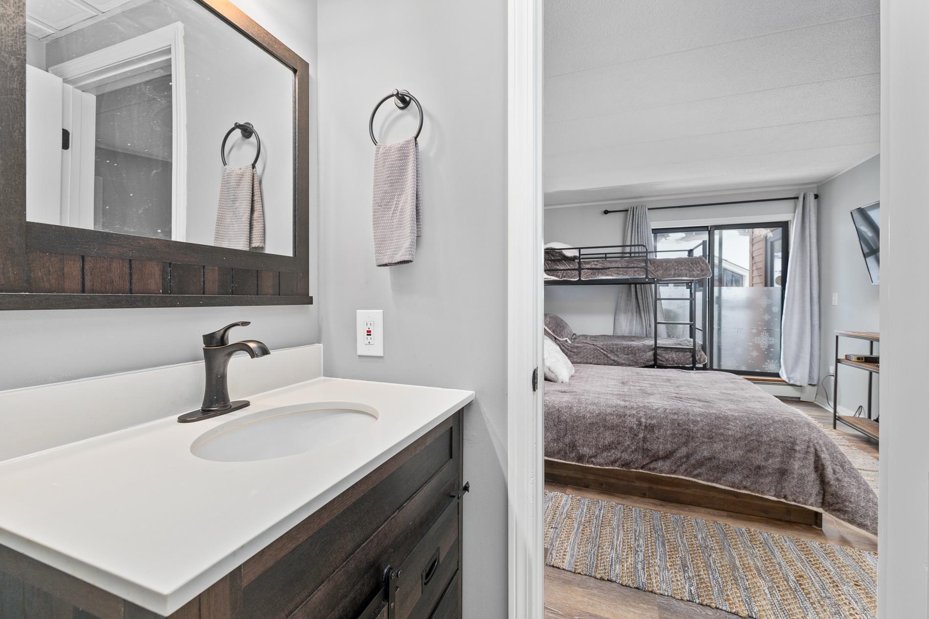 73 Alpine Drive, Unit 210 Killington, VT 05751 - Photo 20 of 32