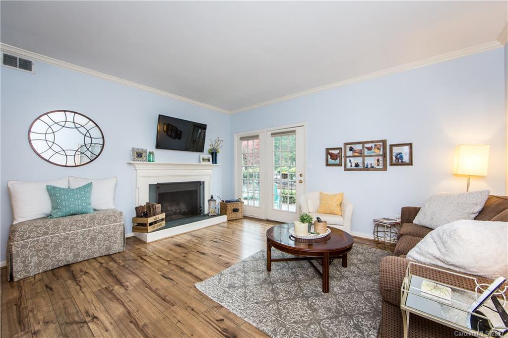 1012 Queens Road, Unit A Charlotte, NC 28207 - Photo 3 of 24 Gallery Image 3