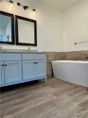 $3,900 | 384 Quail, Irvine, CA 92603