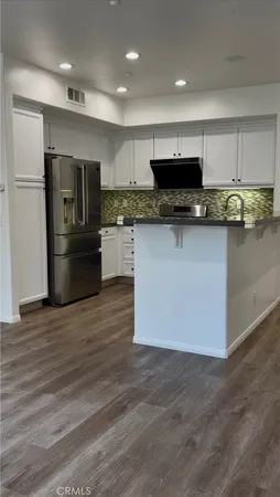 $3,900 | 384 Quail, Irvine, CA 92603