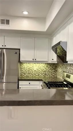 $3,900 | 384 Quail, Irvine, CA 92603