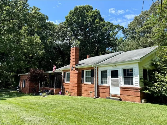 $229,000 | 318 Brewer Street, Star, NC 27356