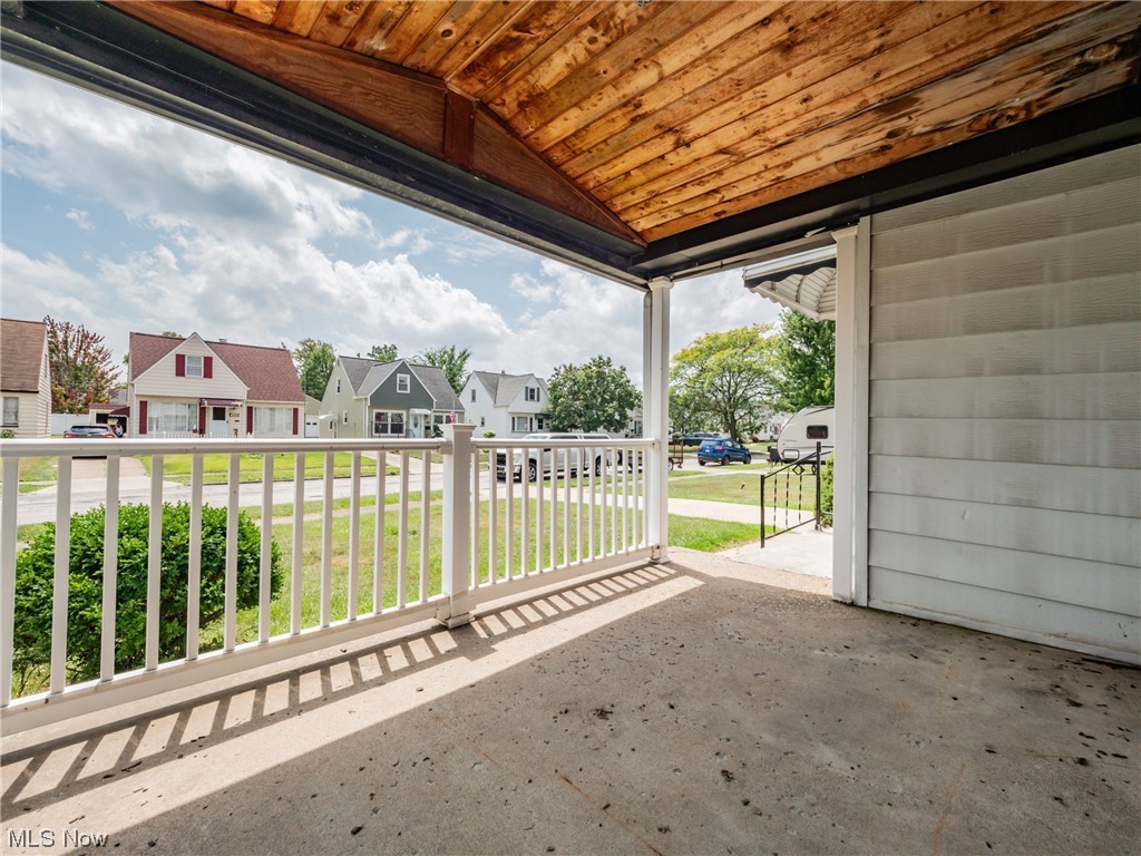 4514 Redfern Road Parma, OH 44134 - Photo 4 of 35