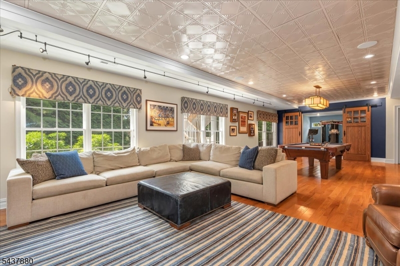 6 Barnstable Road Berkeley Heights, NJ 07922 - Photo 36 of 48